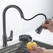 Gunmetal Grey/Black Kitchen Faucet Single Hole Pull-Out Spout Kitchen Sink Mixer Faucet Flow Spray Head Hot and Cold Mixer Fauce